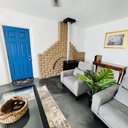 Вилла Los Casita Azul- Cozy Blue House Los Lunas Экстерьер фото