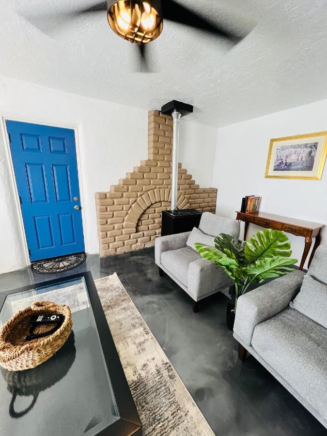 Вилла Los Casita Azul- Cozy Blue House Los Lunas Экстерьер фото